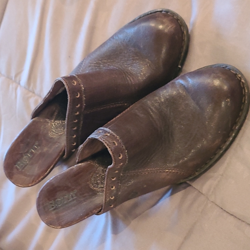 Born clogs